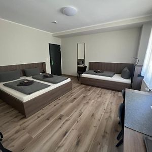 Dreibettzimmer